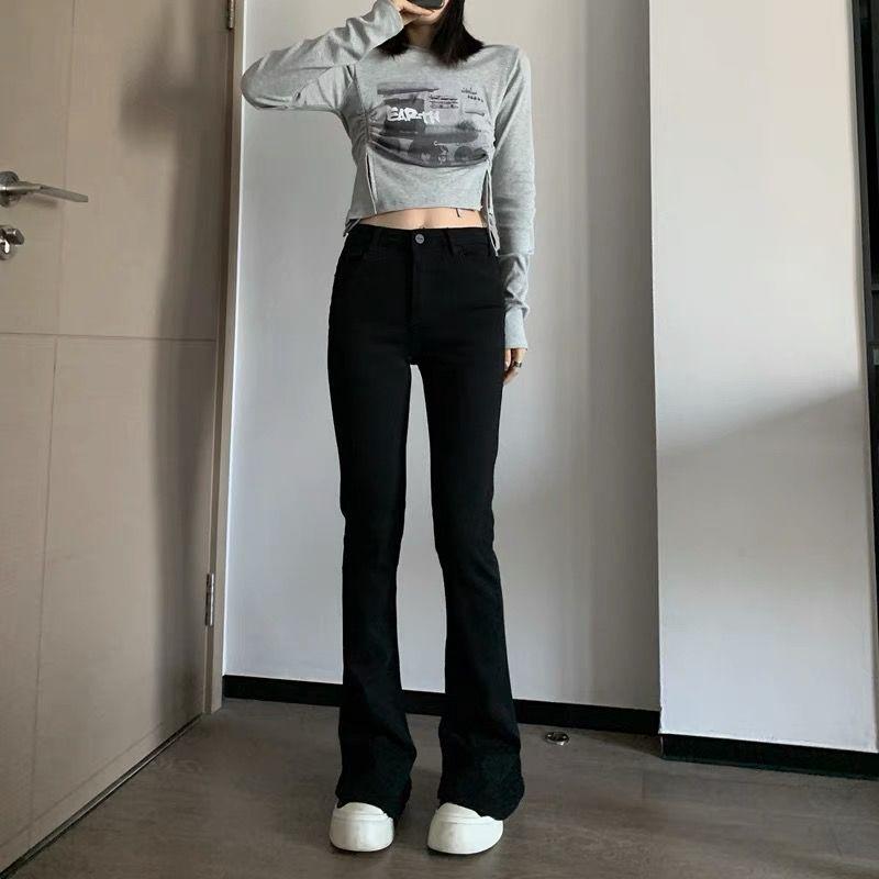 Women's High-Waist Black Micro-Flare Jeans: Slimming, Versatile, Trendy Wide-Leg Horseshoe Pants, Floor-Length, 2025 Collection.
