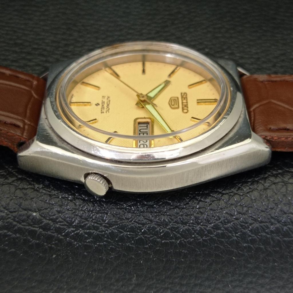 VINTAGE SEIKO 5 AUTOMATIC 7009A JAPAN MENS ORIGINAL DIAL WATCH a500514-2