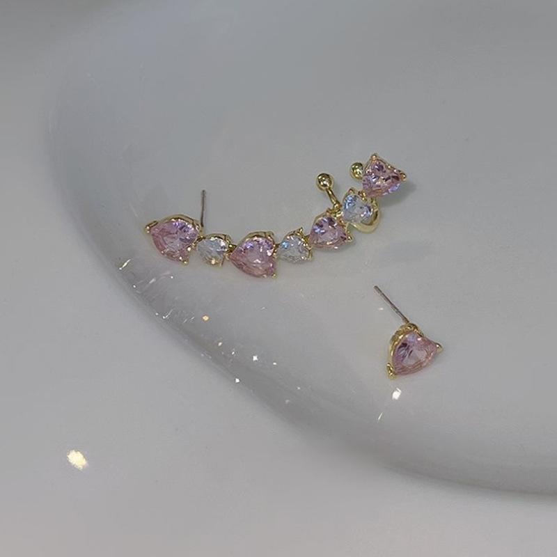 Female Niche Personality Simple Versatile Heart-shaped Earring 1pcs