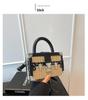 2025 Fashion Rivet Woven Straw Handbag - Versatile Trendy Shoulder & Crossbody Beach Bag