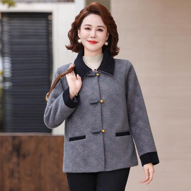 Autumn Woolen Lapel Coat for Middle-aged and Elderly Women: Age-Reducing, Stylish, Noble Temperament