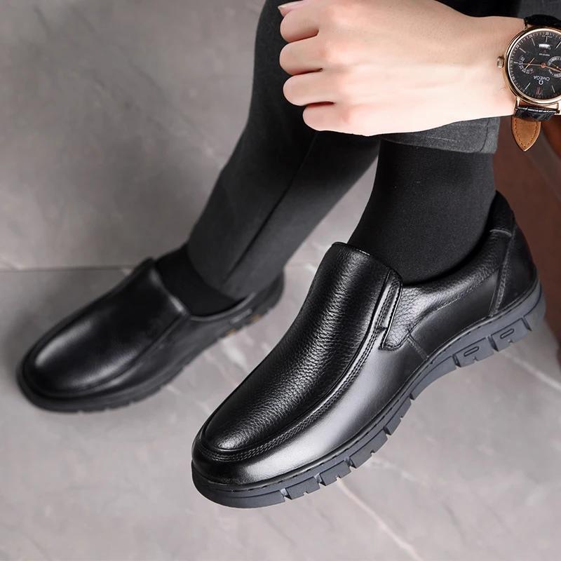 High Quality Leather Men Casual Shoes Italian Luxury  Mens Loafers Breathable Formal Mens Dress Shoes Slip-on Driving Shoes