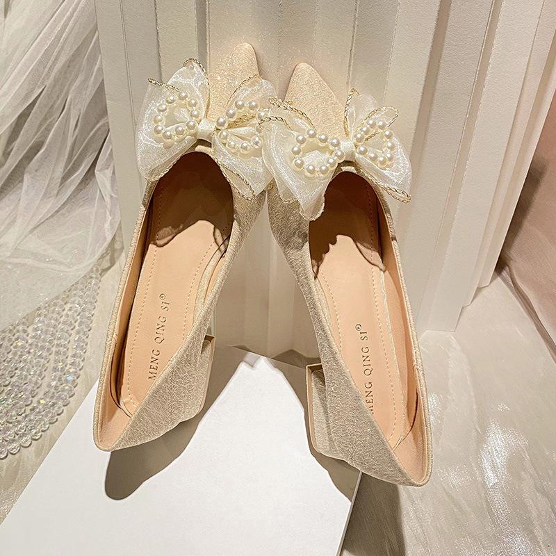 Pointed single shoes women's new thick heel fairy shoes light mouth pearl bow middle heel ladyshoes