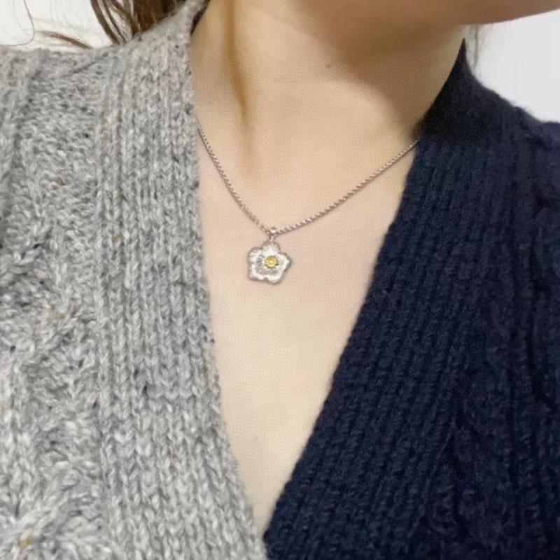 New Vintage 100% Pure 925 Sterling Silver Pendant Frosted Small Flowers Shape Necklaces For Women Luxury Wedding Jewelry