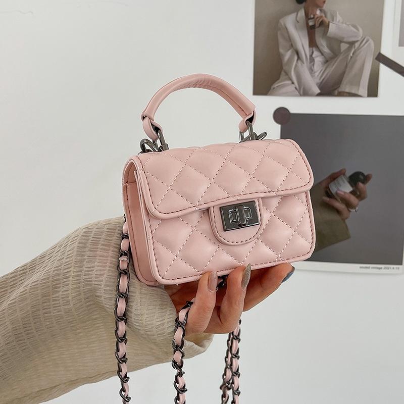 IELGY Women's Fashion Diamond Chain Messenger Bag, Mini Candy Color Change Red Envelope.