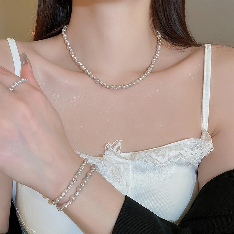 Rose Pearl Bead Necklace Set French Niche Light Luxury Collarbone Chain High-End New Necklace