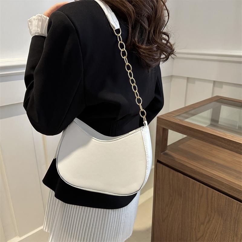 New Temperament Fashionable Design Single Shoulder Crossbody Foreign Style Solid Color Chain Zipper Underarm Texture Crossbody Bag