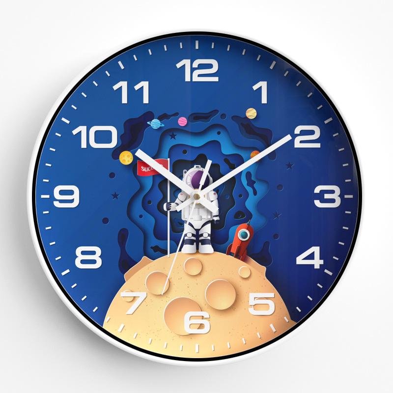 Children's Room Wall Clock Clock Cartoon Astronaut Silent Clock Bedroom Quartz Clock Home Wall Hanging 8 Inches 20CM