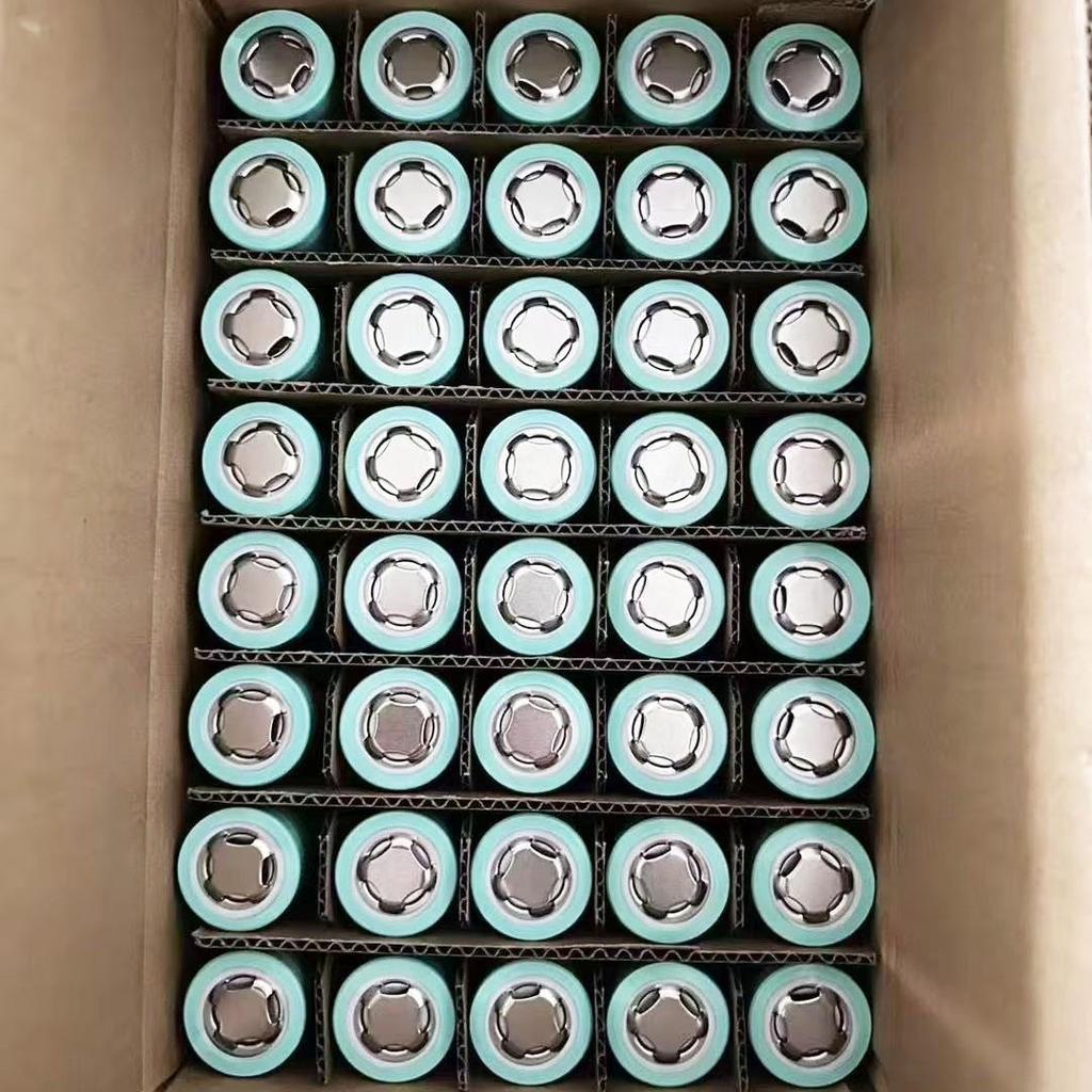 Lithium Iron Phosphate 3.2V 15Ah Battery for Electric Motorcycles and Solar Energy Storage