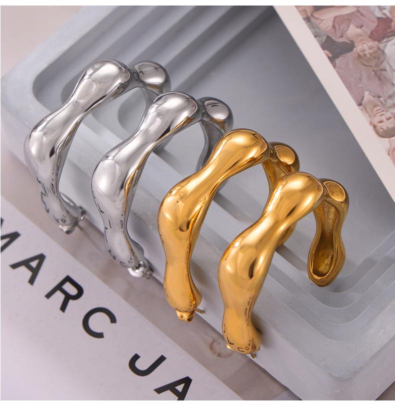 Elegant C-Shaped Stud Earrings, European/American Style, Irregular Design, Titanium Steel, Real Gold Plated, Cold & Sophisticated Appeal