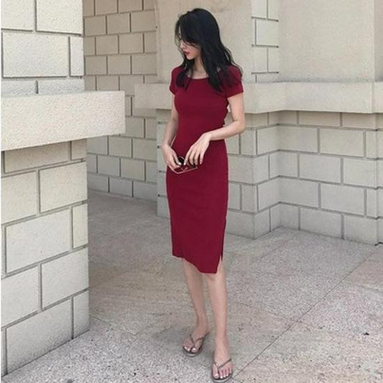 Korean Style Sexy Mid-Length Slit Backless Dress - Polyester Fiber