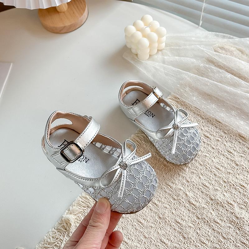 Children's Hollow Woven Sandals2026New Spring and Summer Girls' Cute Bow Princess Sandals Beach Shoes