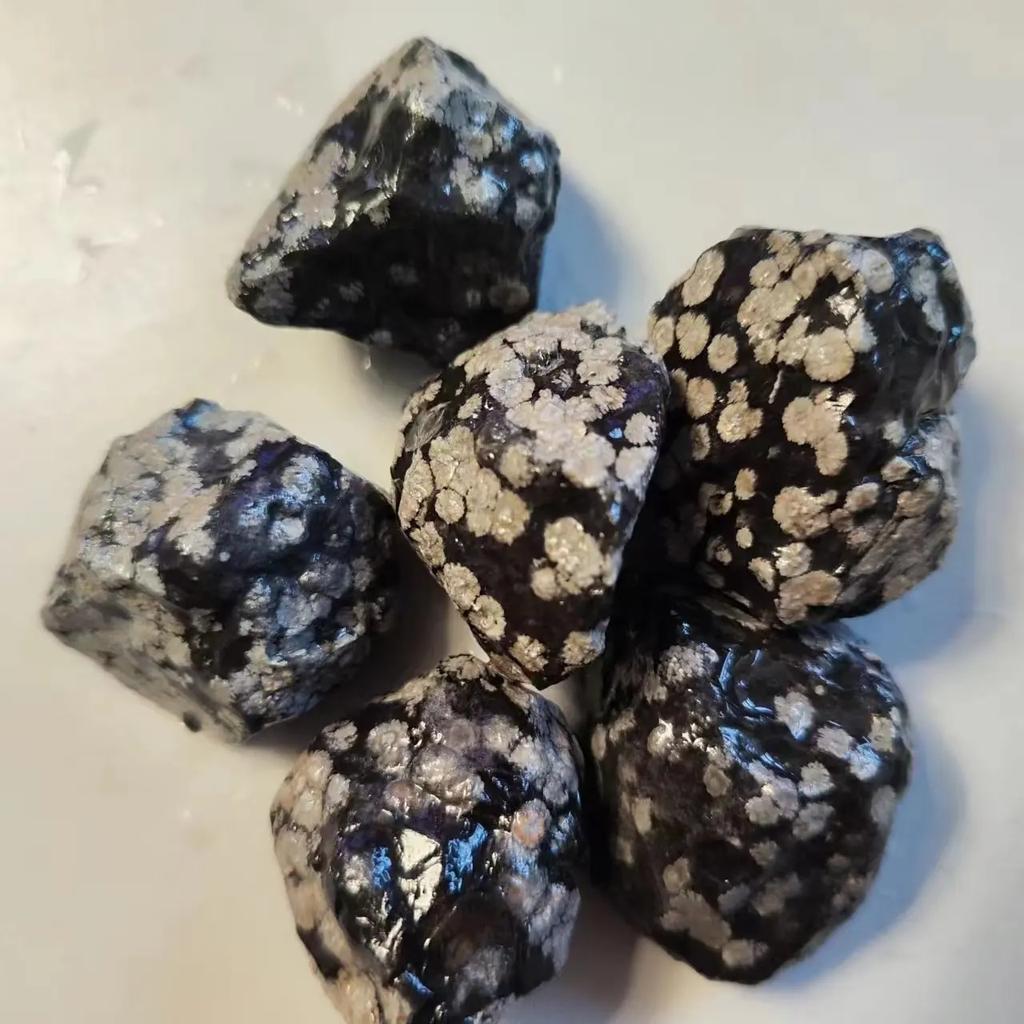 Natural Snowflake Obsidian Raw Material Stone Rough Crystal Healing Stone Reiki Healing Size Energy Healing Stone