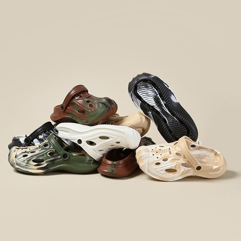 New Hole Shoes Men's Cool Slippers Summer Breathable Thick-soled Sports Wading Slippers Can Be Worn Outside Rafting