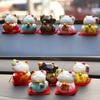 5 teile/satz Japanische Keramik Glückliche Katze Ornament Auto Innen Wohnkultur Glück Feng Shui Nette Mini Cartoon Figur Handwerk