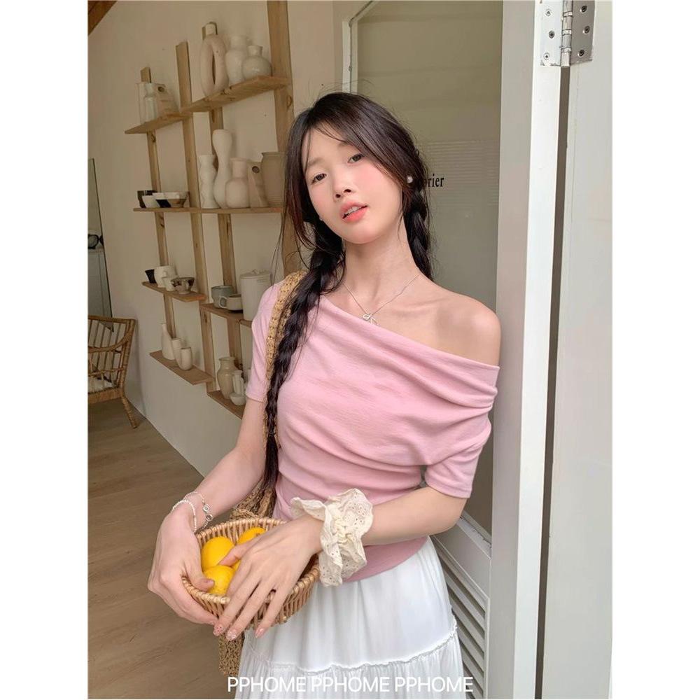 Black careful machine off-shoulder design swinging collar short-sleeved T-shirt women's spring and summer new atmosphere ins bottoming shirt