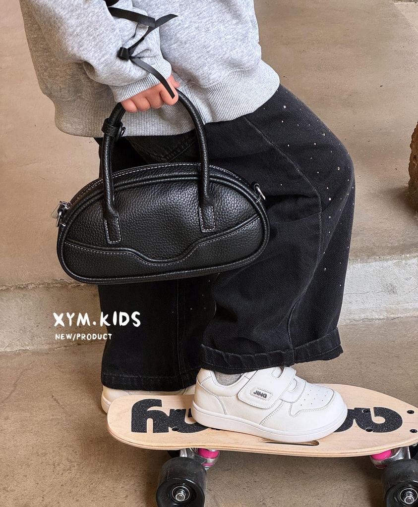 Spring 2026 Kids' Casual Velcro Shoes - Versatile White Sneakers for Boys and Girls