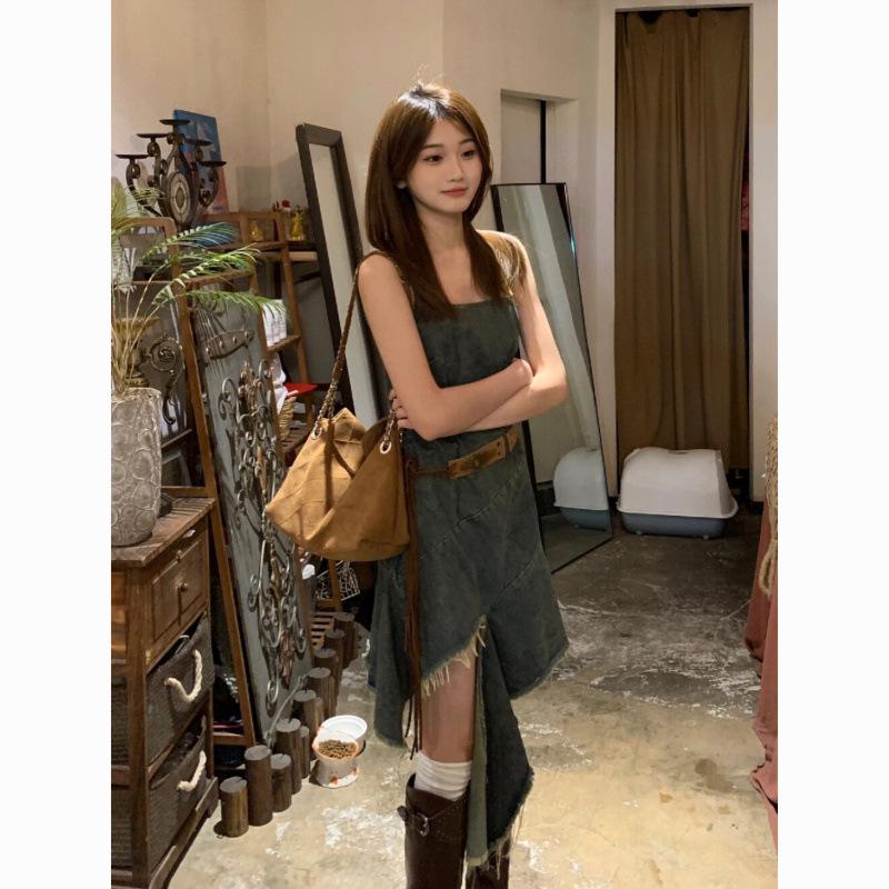 Платье-трапеция из потертого денима в ретро-стиле с лямками, сладкое и пряное, 2025 S