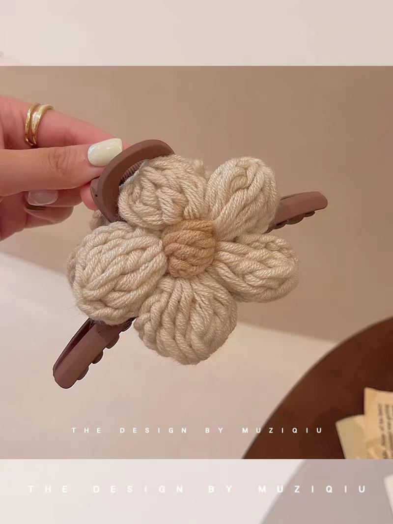 

«Новая высококачественная заколка для волос с цветком из шерсти для женщин 2023 года»