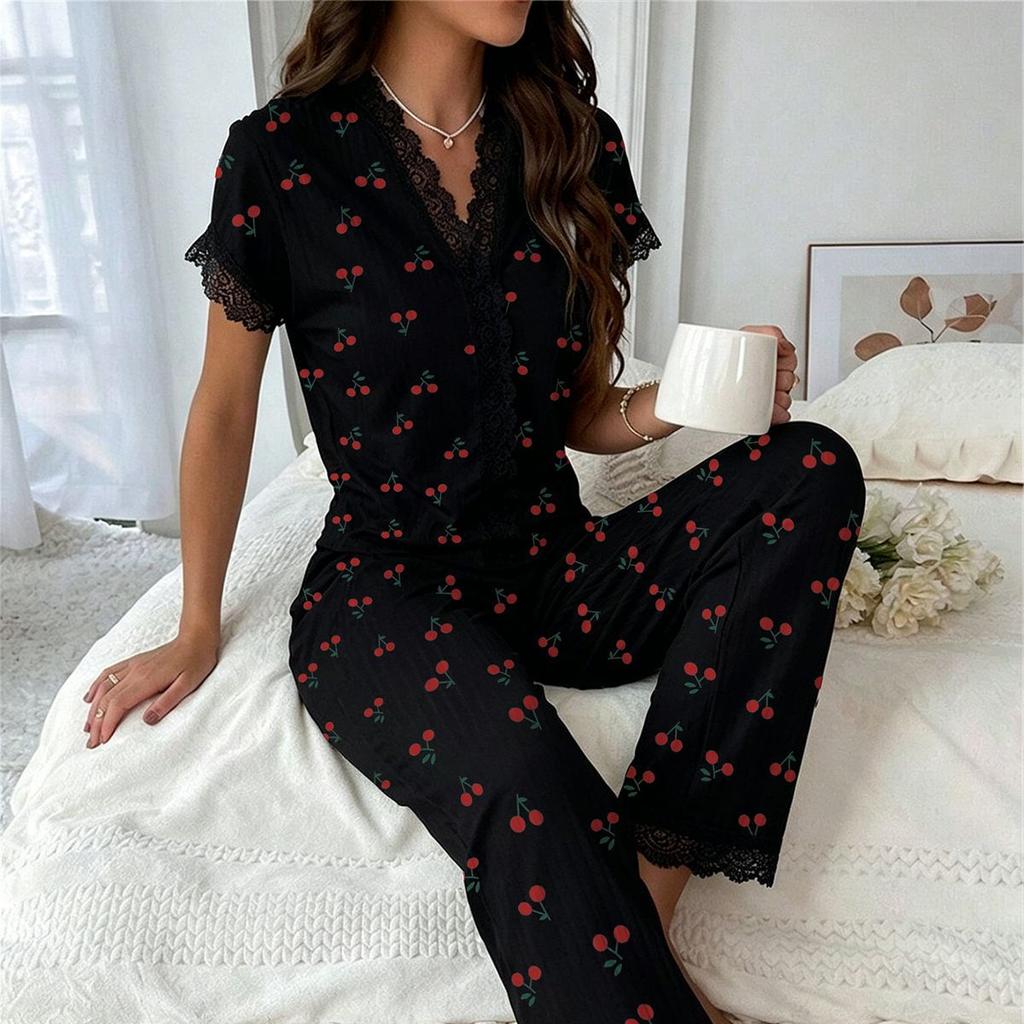 Dantel Kenarlı Kadın Pijama Takımı Kısa Kollu Ön Düğmeli Üst ve Uzun Pantolon Kiraz Desenli 2 Parça Gecelik Gecelik Ev Giyimi