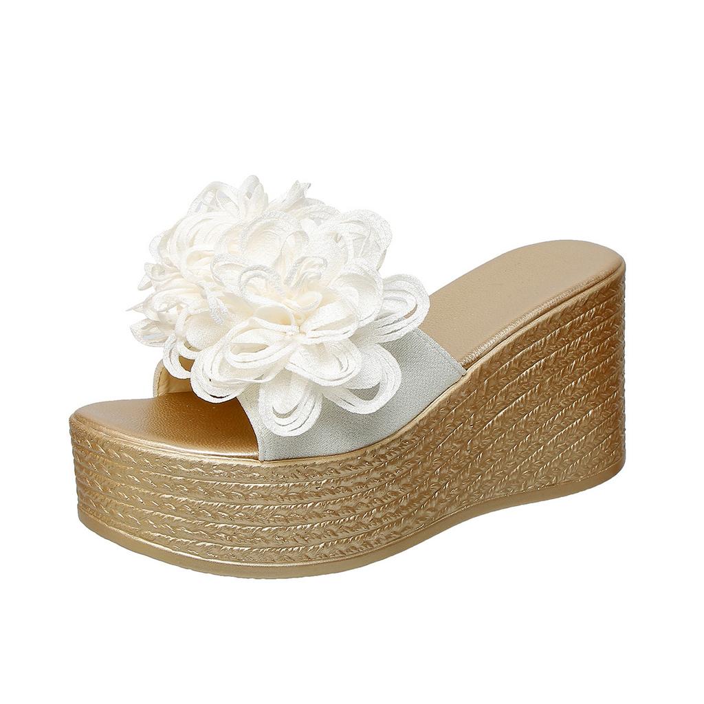 Wedge heel flower slippers women's 2025 summer new large size muffin and one-word high heel cool slippers women
