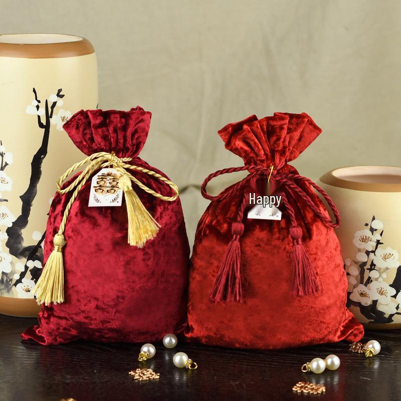 Elegant Silk Velvet Wedding Candy Gift Bag for Guests