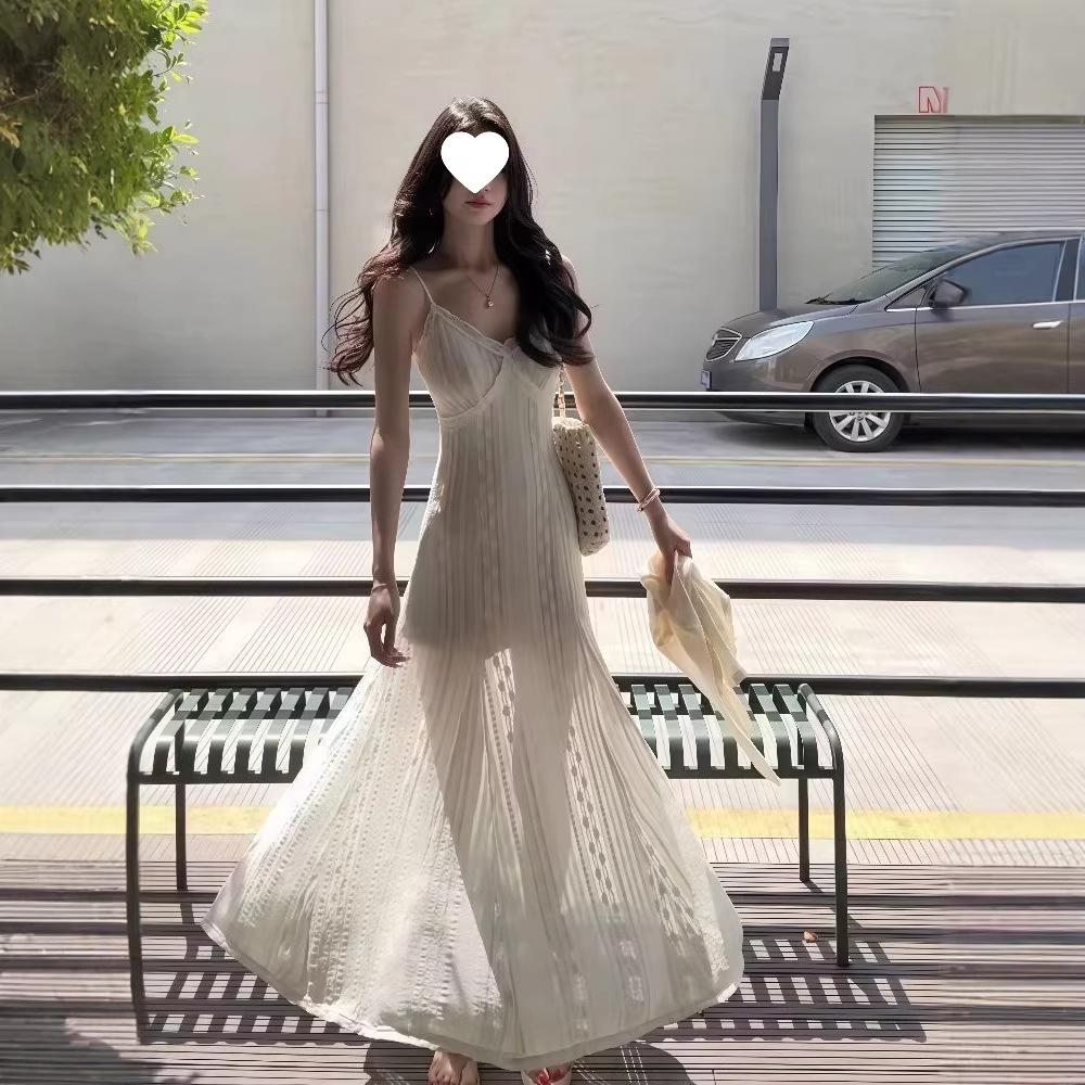 French Romantic High-End Slimming Summer Camisole Dress for Women - Elegant Body-Shaping Temperament Design Long Dress