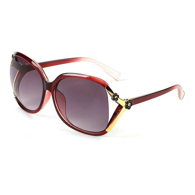 Fashion Square Vintage Sunglasses Women  Brand Designer Retro Metal Rectangle Sun Glasses Female  Popular Black Eyewear