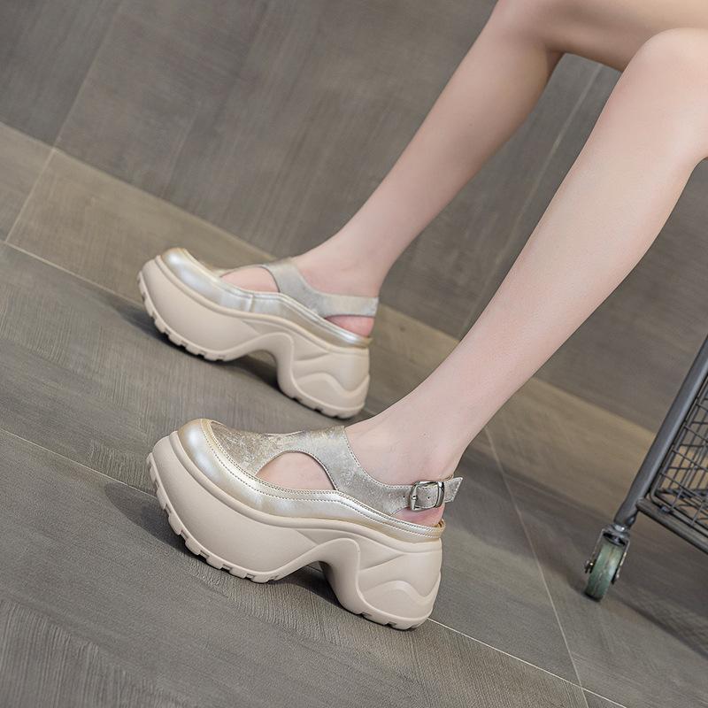 Small Thick-soled Bag Head Roman Sandals Women's 2025 Summer New Internet Celebrity Explosive Version Casual Fashion Versatile Women's Sandals