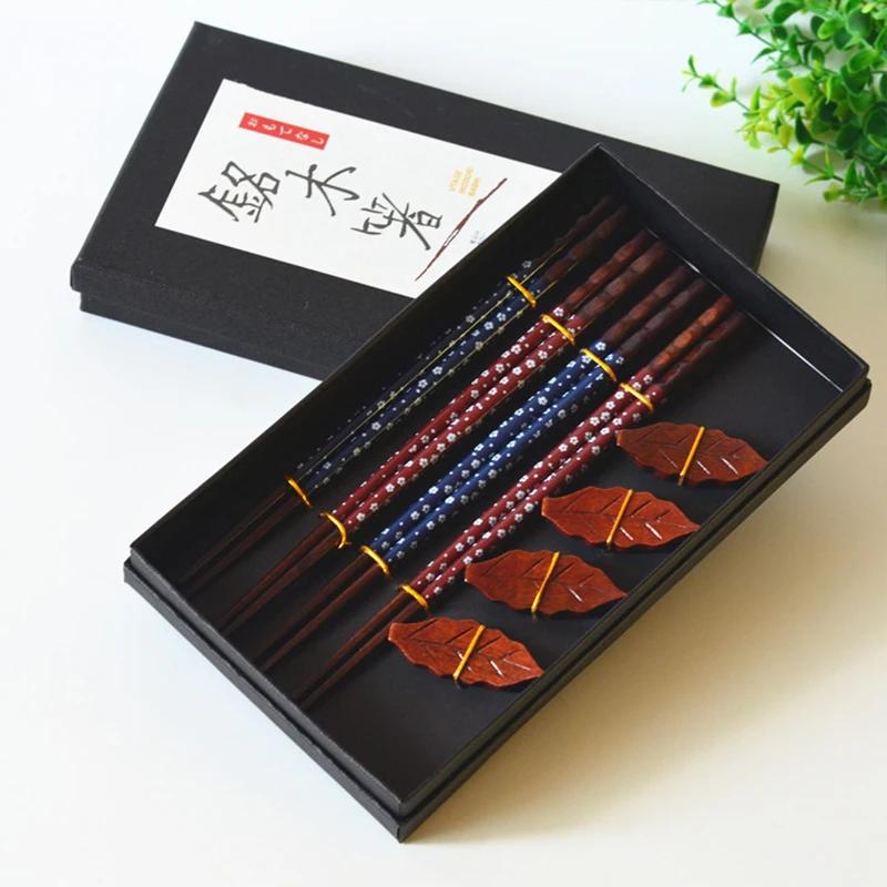 Chinese Style Wooden Chopsticks Gift Box Japanese 4 Pairs Of Chopsticks + 4 Pcs Chopstick Rest Creative Housewarming Gift Pack