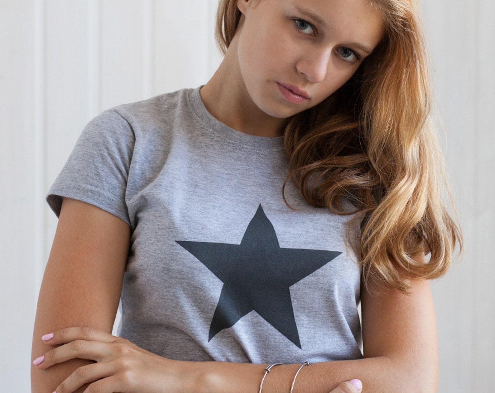 Black Star T-Shirt, Minimalist Geometric Design, Screen Printed 4XL