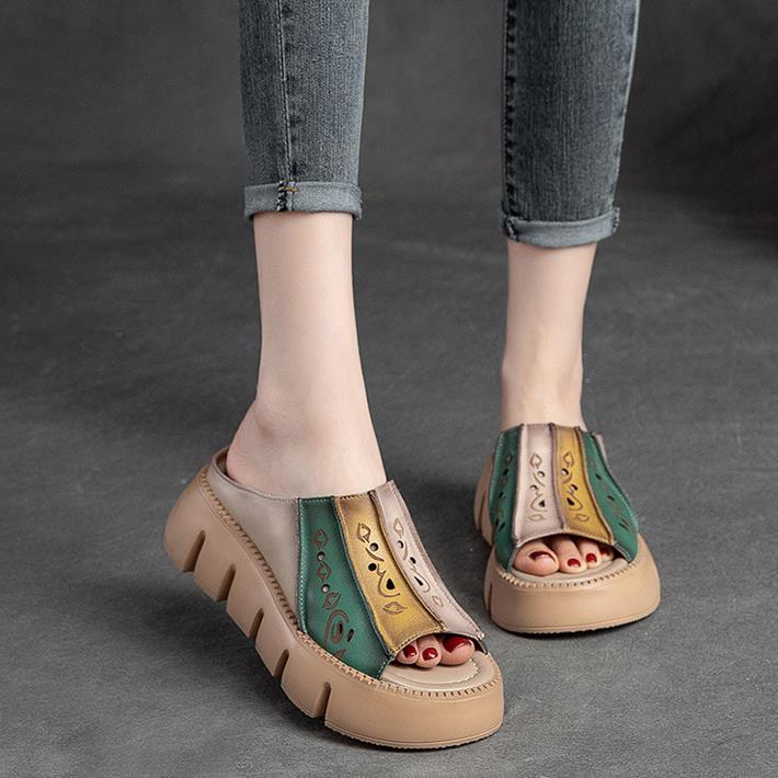 Modne Letnie Buty ze Skóry Naturalnej Damskie Kapcie Koturny Klapki Zewnętrzne Rekreacyjne 2025 Nowe Ręcznie Robione Zwięzłe Damskie Kapcie