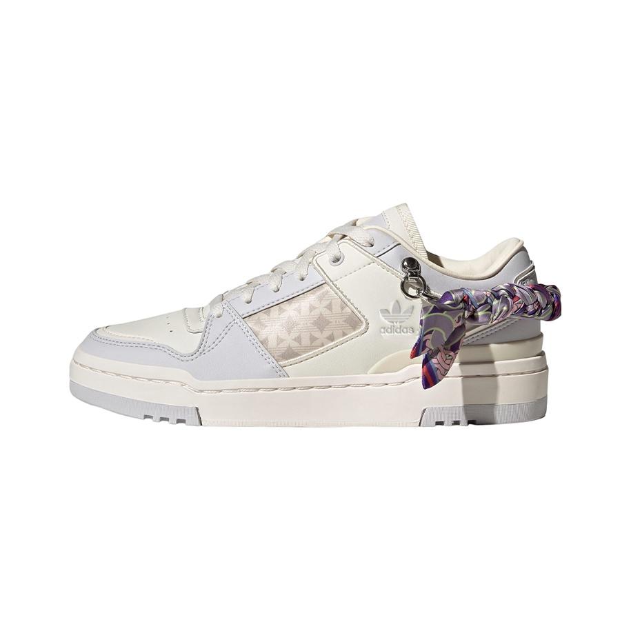 

Female adidas originals FORUM Skate shoes
