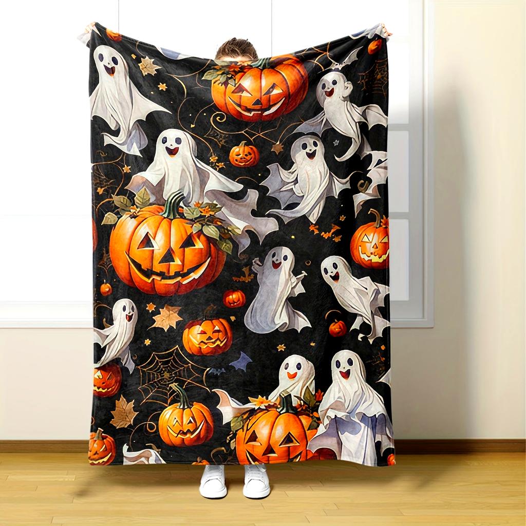 Comfortable Retro Halloween Themed Pumpkin and Bat Patterned Flannel Blanket Soft and Warm Multifunctional Ideal Gift Blankets