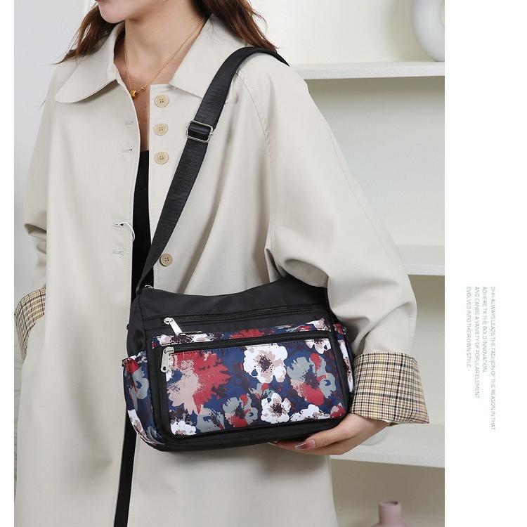 Women Elephant Print Crossbody Bag Multi Pocket Shoulder Bag Large Capacity Lightweight Travel Messenger Purse Zipper Handbag