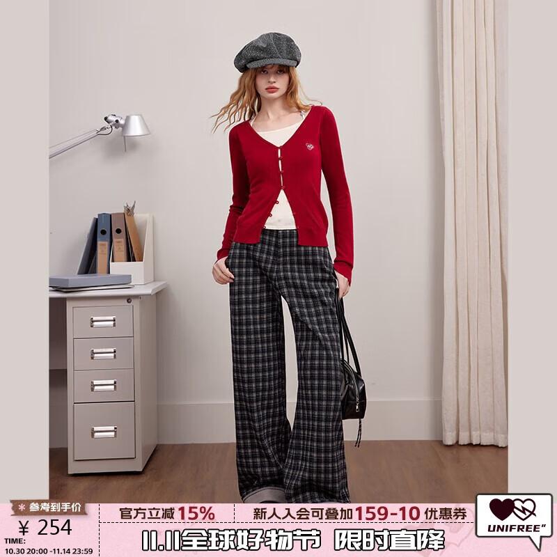 

UNIFREE Women s Faux Two-Piece Embroidered Knit Base Layer Top S