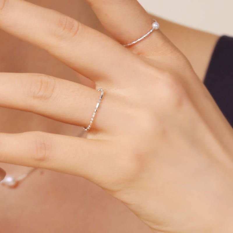 JUDY AND PAUL [925 Silver] Ariella Ball Point Silver Chain Ring