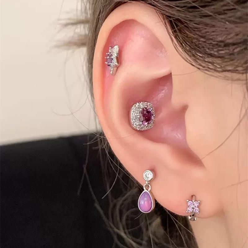 Exquisiter Zirkon-Ohrstecker: Mikro-Eingelegtes Titanstahl-Zuckerwürfel-Design für Frauen.