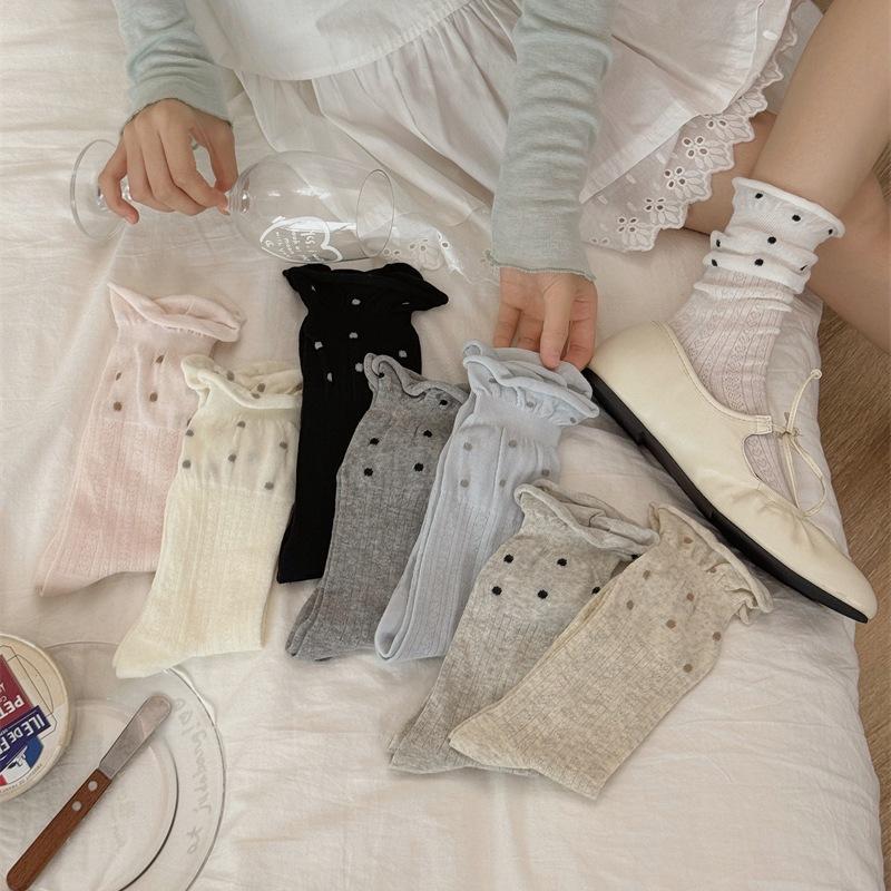 Women's Spring and Summer Thin Wooden Ear Edge Wave Point Hollow Breathable Pile Socks