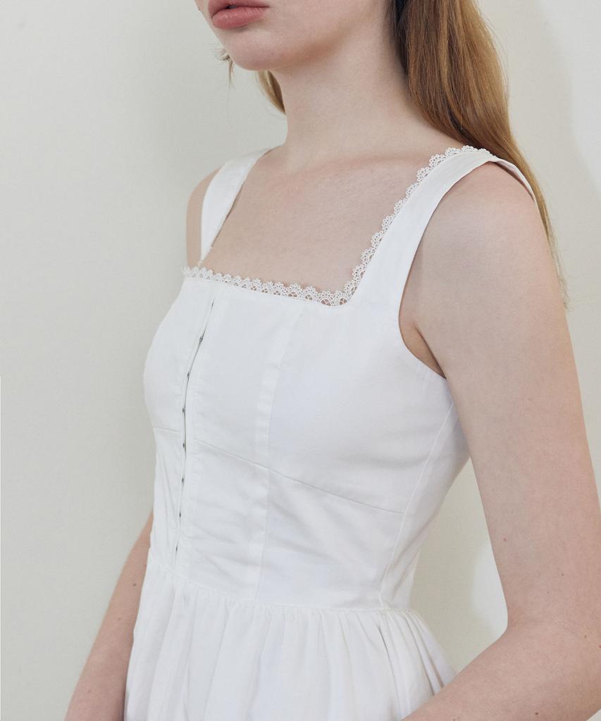 LADY VOLUME Eileen Square Mini Dress (White)