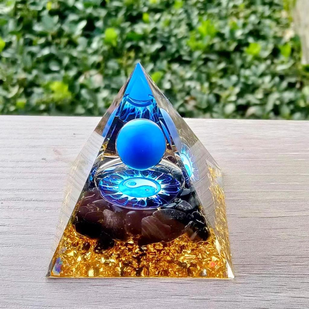 Crystal Stone Pyramid Resin Decor: Home, Office, Car Ornaments