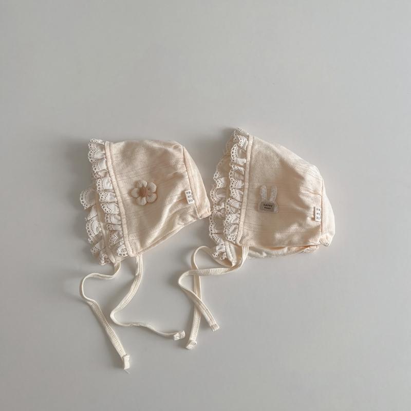 Baby Spetsmössa i Vintagestil med Blom-/Kaninmönster Stilfull Babyhatt med Justerbart Band Lämplig för Pojkar & Flickor