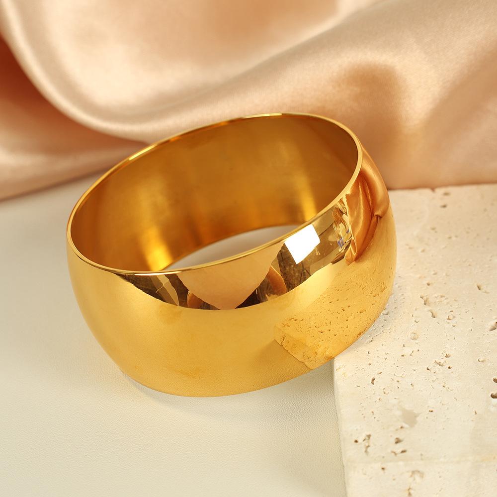 Fashion Titanium Steel Metal Texture Couple Bracelet Bracelet, Large Glossy Exaggerated Design, High-End Women'S Jewelry