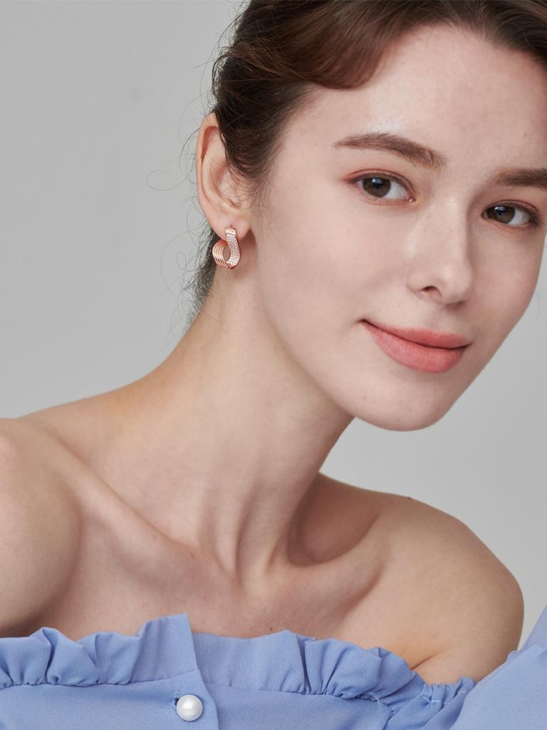 14K Bold Diagonal Line One-Touch Earrings (Gold Pin) ELGPEE394