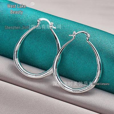 Engraved U-Shaped Silver Hoop Earrings - Women's Jewelry by West Lake Beauty