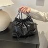 Black White Fashion Large Capacity Fold Design Bow Simple Casual Crossbody Bag Commuter Bucket Bag Stylish Shoulder Bag 1 pack