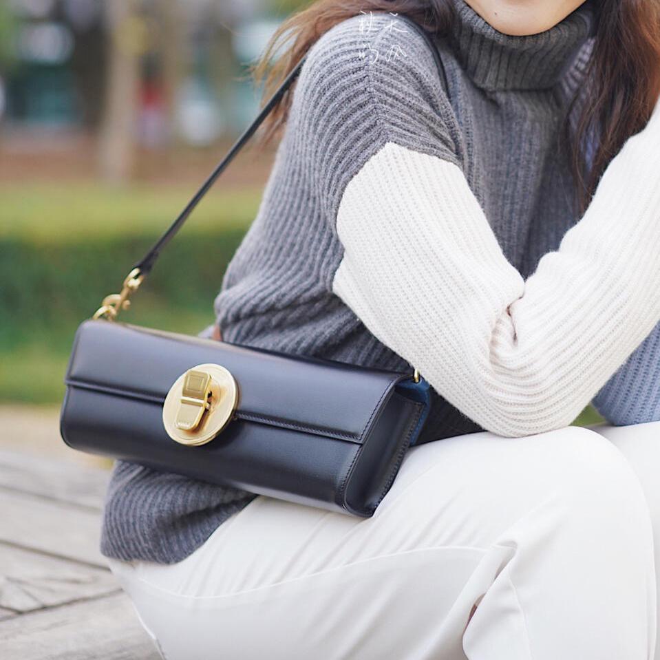 Small Vintage Luxury Shoulder Bag for Women Genuine Black Leather Lightweight Niche Design Armpit Wearable