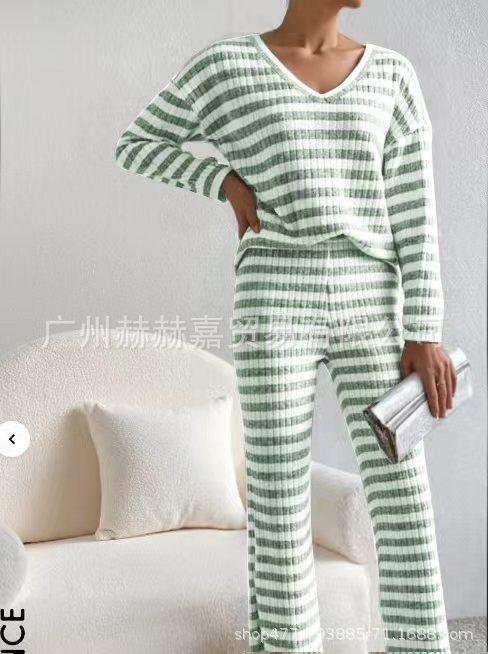 Cross-border Two-piece Set Women's 2025 Autumn New Fashion Casual Straight-leg Pants Temperament Loose V-neck Pit Strip Knitted Cover