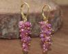 Natürlicher Rosa Rubin Perlen Cluster Ohrring, Echter Rubin Perlen Goldohrring, Juli Geburtsstein Schmuck, Zarte Rubinohrringe, Geschenk für Sie