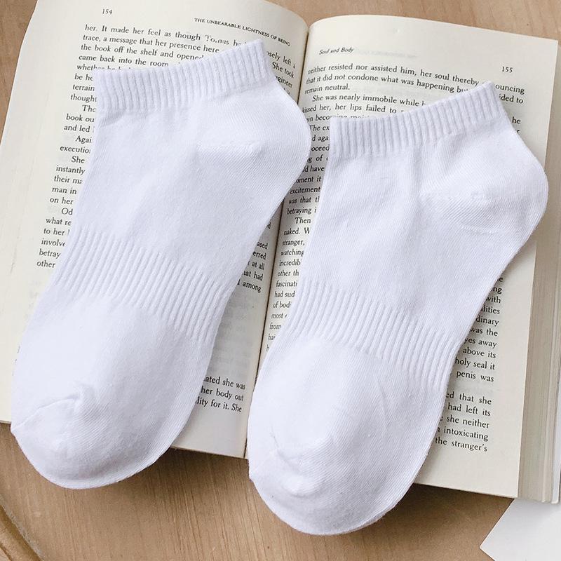Unisex Ankle & Mid-Calf Sports Socks - Solid Colors for All Seasons